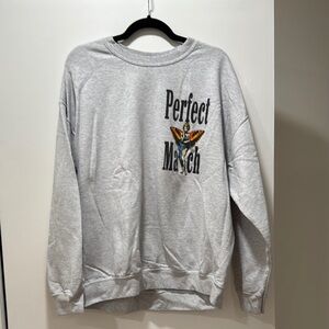 Gray Graphic women’s sweatshirt